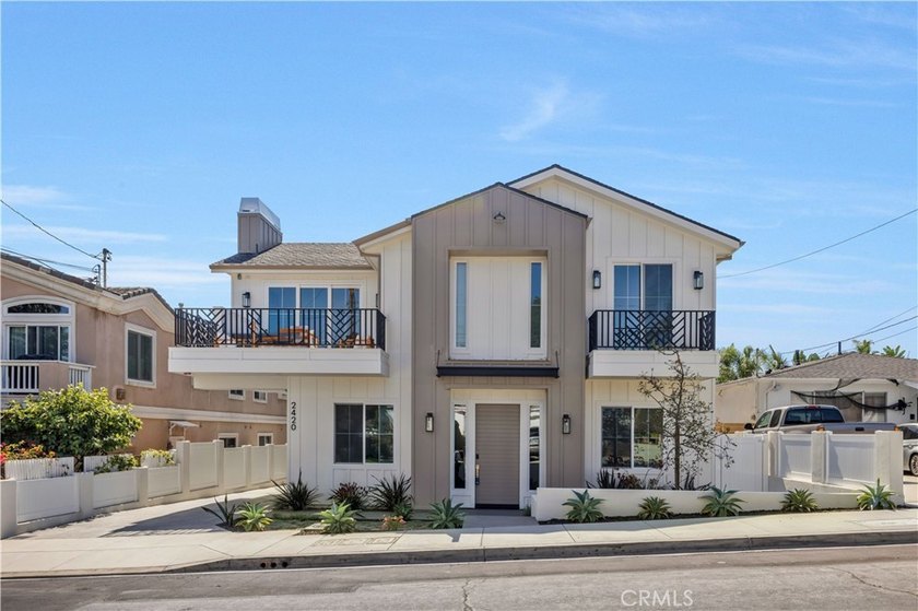 Stroll down Ives Lane and take in your surroundings. It is - Beach Townhome/Townhouse for sale in Redondo Beach, California on Beachhouse.com
