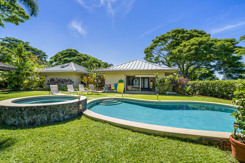 Luxury Villa Estate with Pool, Hottub & Oceanview! Must love Cat - Beach Vacation Rentals in Kailua Kona, Hawaii on Beachhouse.com