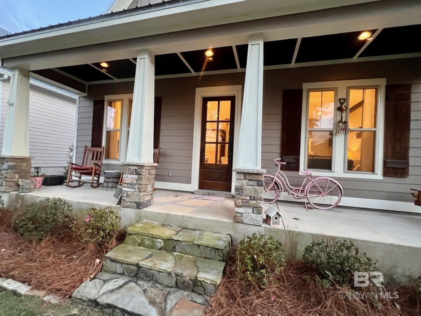 Move right into this beautifully FURNISHED custom-built home - Beach Home for sale in Foley, Alabama on Beachhouse.com