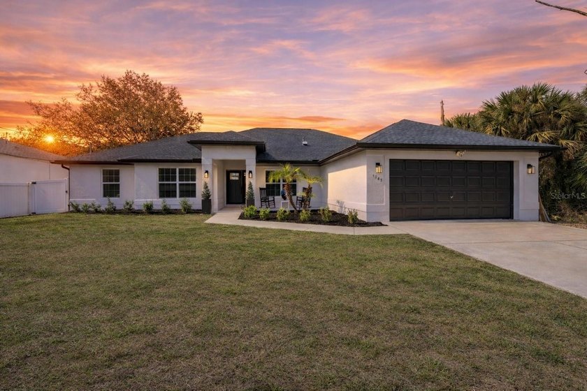 One or more photo(s) has been virtually staged. Welcome to this - Beach Home for sale in North Port, Florida on Beachhouse.com