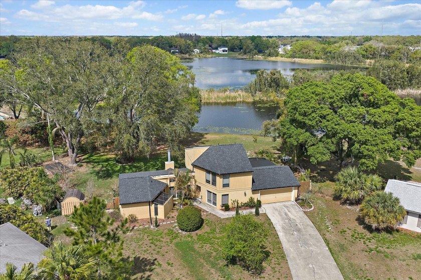 Under contract-accepting backup offers. Welcome home! This - Beach Home for sale in Tampa, Florida on Beachhouse.com