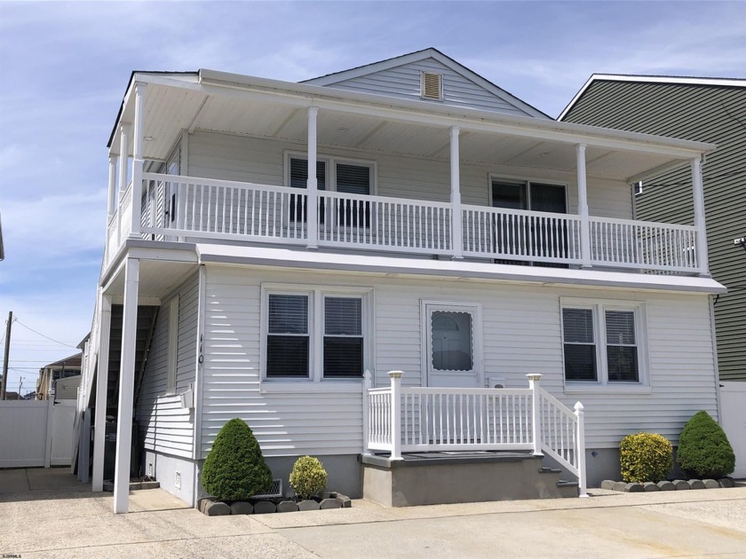 RARE FIND** 3 BEDROOM OCEANVIEW CONDO IN WALKING DISTANCE TO - Beach Condo for sale in Brigantine, New Jersey on Beachhouse.com
