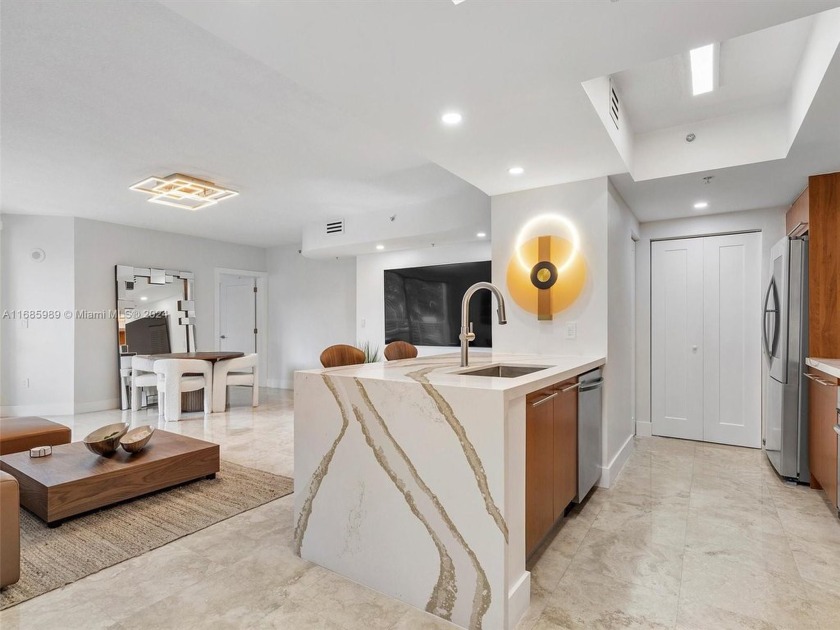 Elegantly remodeled and spacious 2bd/2.5bath corner residence at - Beach Condo for sale in Miami Beach, Florida on Beachhouse.com