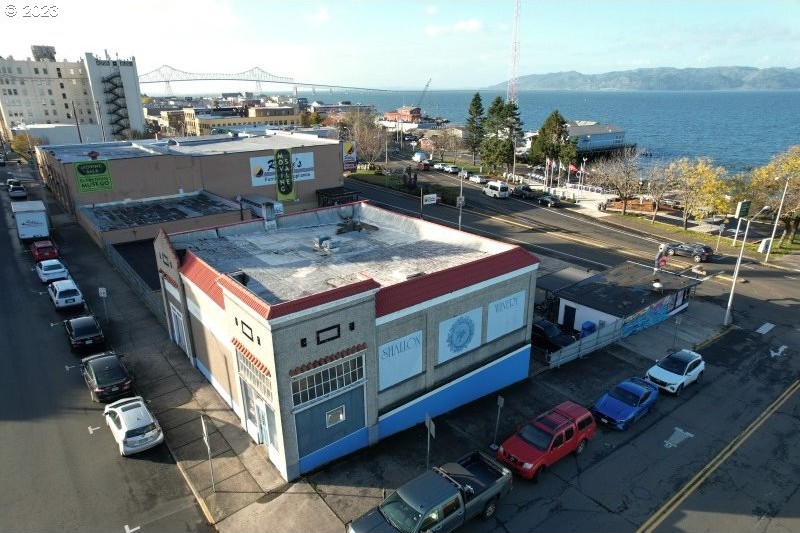 Premier opportunity to acquire the notorious and famous Shallon - Beach Commercial for sale in Astoria, Oregon on Beachhouse.com