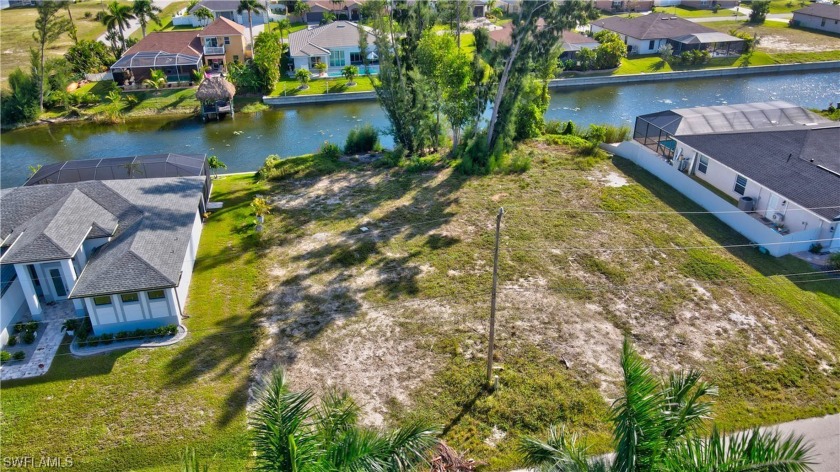 Take a look at this TRIPLE canal-front lot located in Southwest - Beach Lot for sale in Cape Coral, Florida on Beachhouse.com
