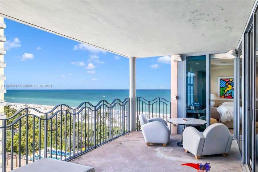 An original Michael Graves residence with a brand-new open - Beach Condo for sale in Miami Beach, Florida on Beachhouse.com