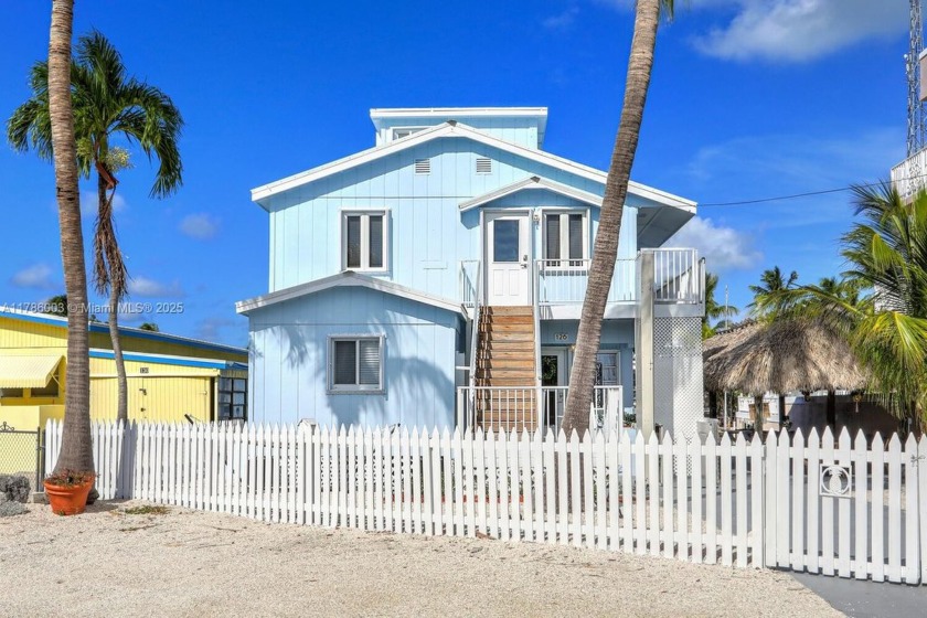 Escape to this newly renovated 5-bedroom, 2.5-bath home in the - Beach Home for sale in Tavernier, Florida on Beachhouse.com