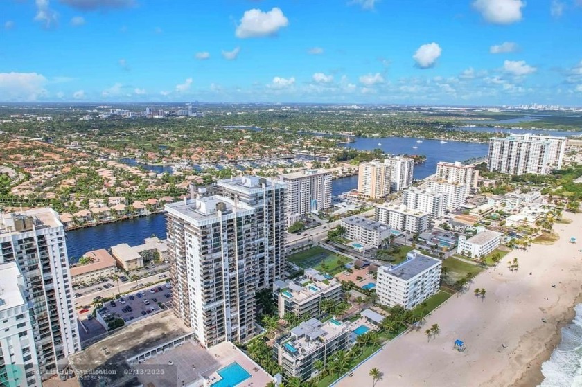 OH WOW, WHAT AN AMAZING DEAL NOW.... 60K PRICE REDUCTION - Beach Condo for sale in Hollywood, Florida on Beachhouse.com