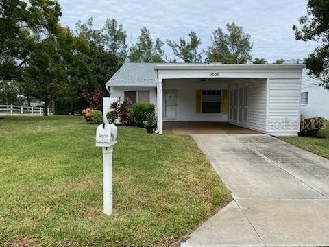 Come visit this great community with motivated seller.  Stand - Beach Condo for sale in Bradenton, Florida on Beachhouse.com