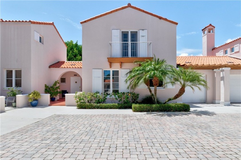 FULLY FURNISHED and move-in ready...Just bring your clothes!! - Beach Home for sale in Vero Beach, Florida on Beachhouse.com