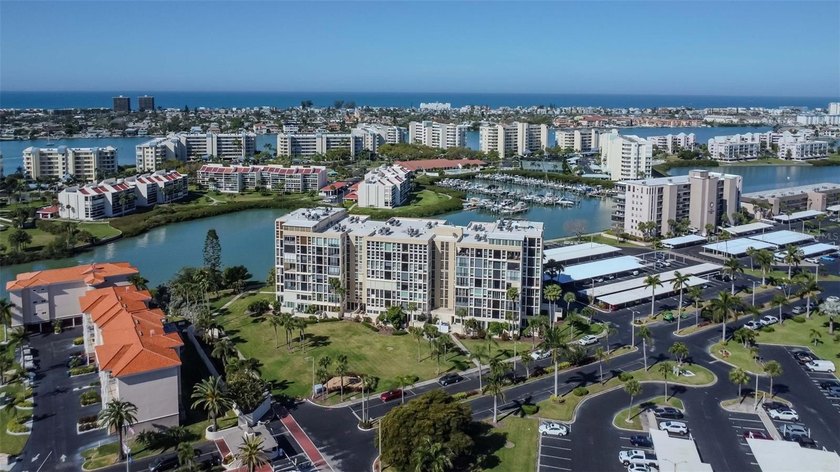 Rare 10-foot ceilings set this beautifully updated two-bedroom - Beach Condo for sale in South Pasadena, Florida on Beachhouse.com
