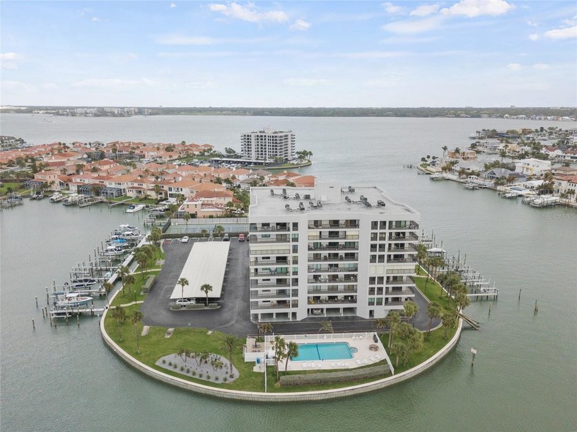 Breathtaking views of downtown Clearwater, Belleair, Belleair - Beach Condo for sale in Clearwater, Florida on Beachhouse.com