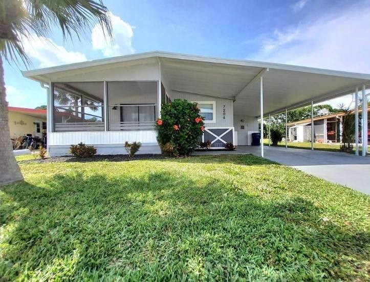 WOW! Complete Remodel in 2022!!  This beautiful remodeled home - Beach Home for sale in Ellenton, Florida on Beachhouse.com