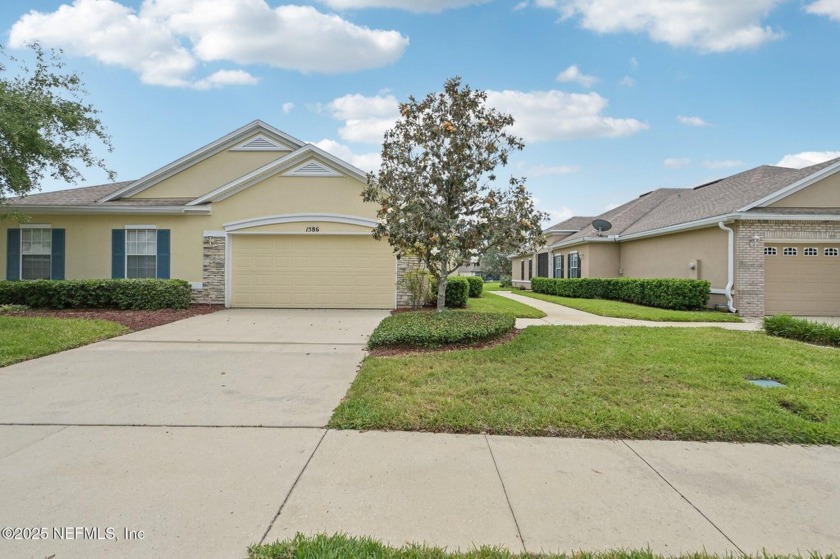 Step into modern elegance in this charming 3-bed, 2-bath home in - Beach Home for sale in Fleming Island, Florida on Beachhouse.com