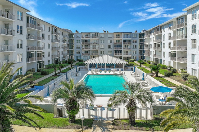 Boat slip included! Completely remodeled and move-in ready! This - Beach Condo for sale in Destin, Florida on Beachhouse.com