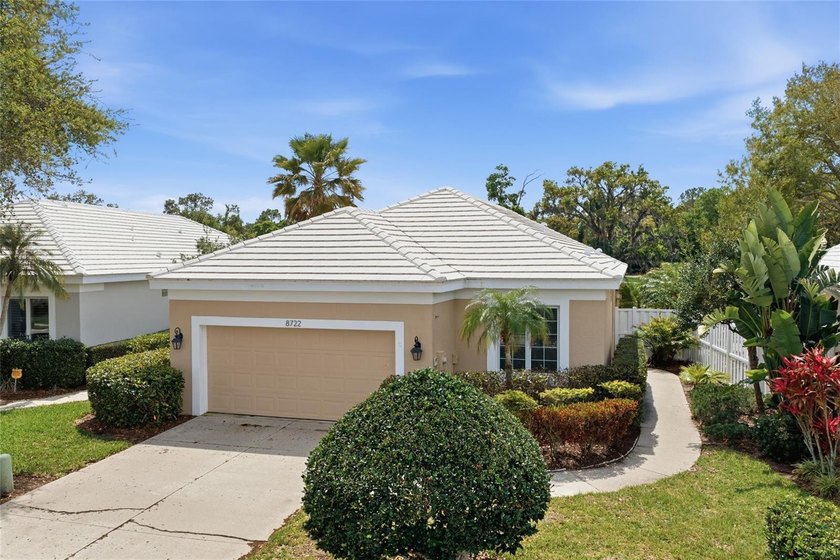 Discover the allure of Rosedale! This lovely home offers - Beach Home for sale in Bradenton, Florida on Beachhouse.com