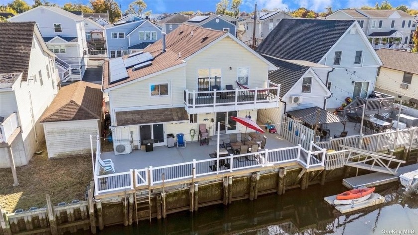 Immaculate Waterfront Colonial with Modern Upgrades in Baldwin - Beach Home for sale in Baldwin, New York on Beachhouse.com