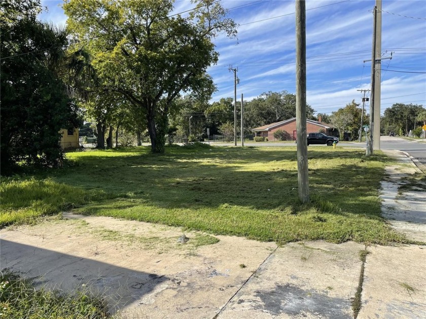 LARGE, OVERSIZED VACANT LOT FOR SALE! Public water, sewer - Beach Lot for sale in Daytona Beach, Florida on Beachhouse.com