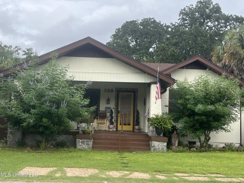 Own a piece of Biloxi's history!  This charming cottage is - Beach Home for sale in Biloxi, Mississippi on Beachhouse.com