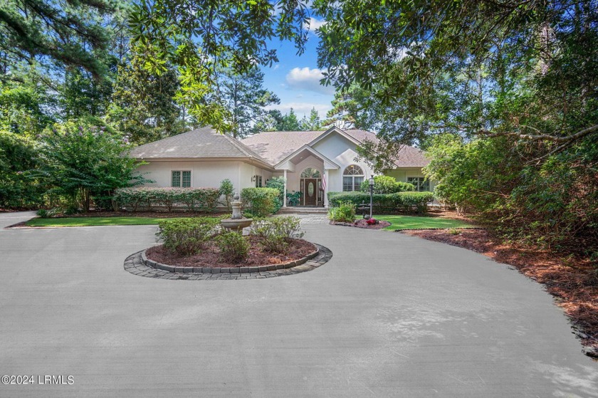 This stunning 3bed/2bath home nestled on a private cul-de-sac in - Beach Home for sale in Bluffton, South Carolina on Beachhouse.com