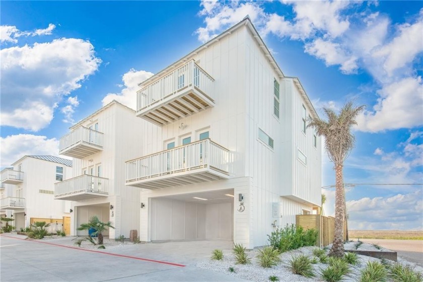 Designed by renowned architect Ken Bentley, Dorado Dunes Beach - Beach Home for sale in Port Aransas, Texas on Beachhouse.com