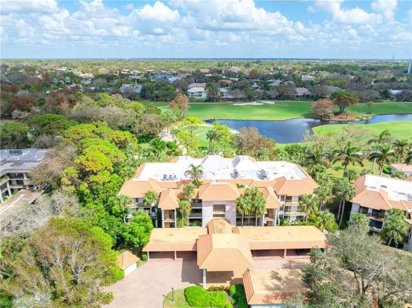 This gorgeous 2 bedroom, 2 bath home in Lugano at Pelican Bay is - Beach Home for sale in Naples, Florida on Beachhouse.com