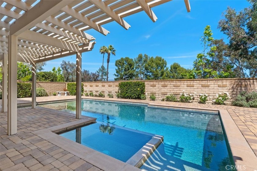 PRIVATE POOL & SPA, VIEWS, CUL-DE-SAC STREET, OPTIONS FOR 5 OR - Beach Home for sale in Mission Viejo, California on Beachhouse.com