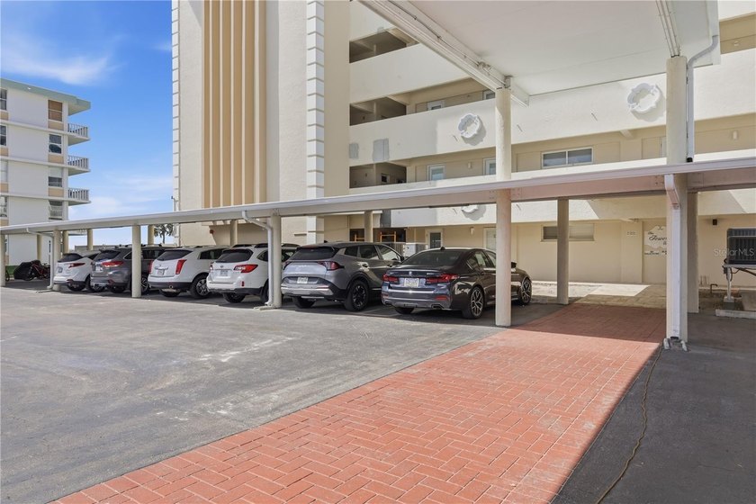 Wake up each day to the fresh sea air and the soothing sounds of - Beach Condo for sale in Venice, Florida on Beachhouse.com