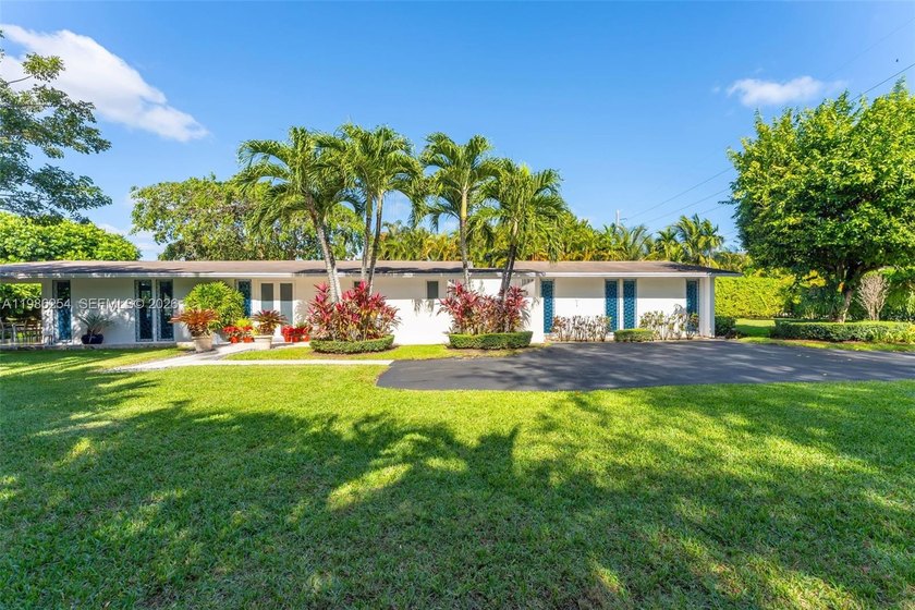 Discover a rare opportunity in Pinecrest with this beautifully - Beach Lot for sale in Pinecrest, Florida on Beachhouse.com