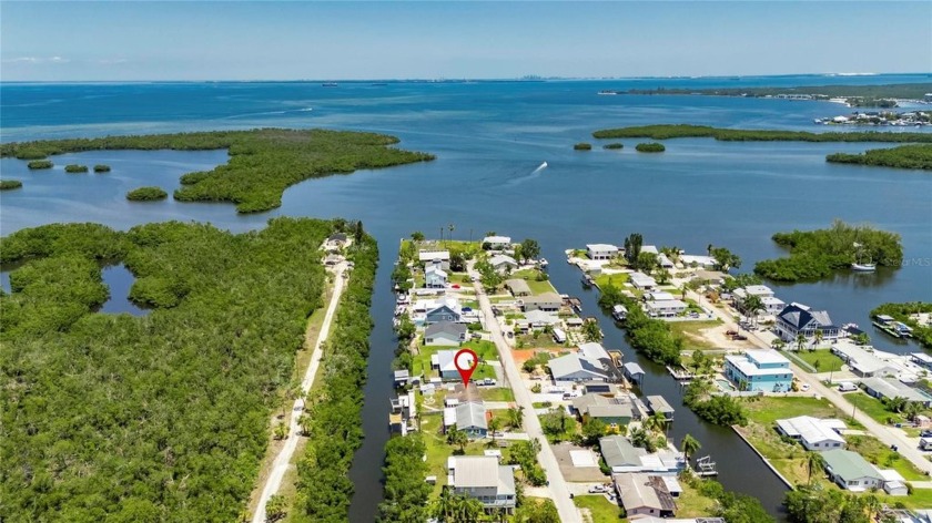 Under contract-accepting backup offers. Location is everything - Beach Home for sale in Ruskin, Florida on Beachhouse.com