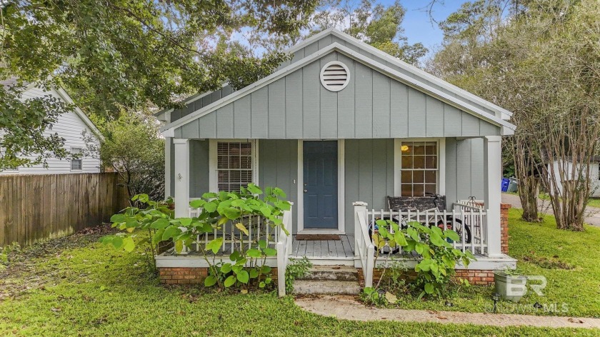 This delightful cottage nestled in the heart of downtown Foley - Beach Home for sale in Foley, Alabama on Beachhouse.com