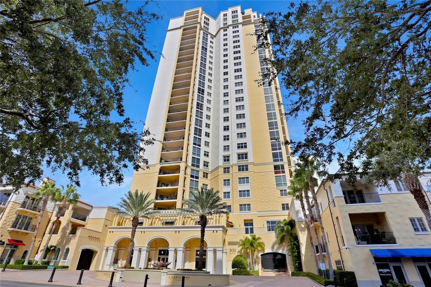 The Parkshore, one of St Pete's favorite Beach Drive towers - Beach Condo for sale in St. Petersburg, Florida on Beachhouse.com