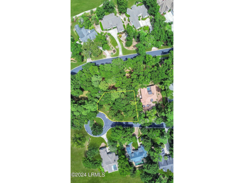 Private homesite on cul-de-sac. Surrounded by mature trees and - Beach Lot for sale in Bluffton, South Carolina on Beachhouse.com