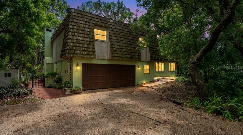 One or more photo(s) has been virtually staged. Welcome to 2279 - Beach Home for sale in Dunedin, Florida on Beachhouse.com