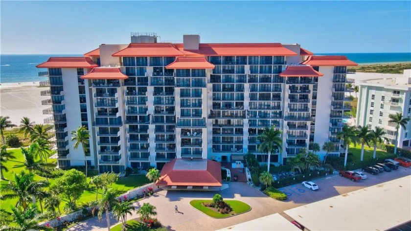 Captivating one bedroom, 1.5 bath condo at the exquisite - Beach Condo for sale in Marco Island, Florida on Beachhouse.com