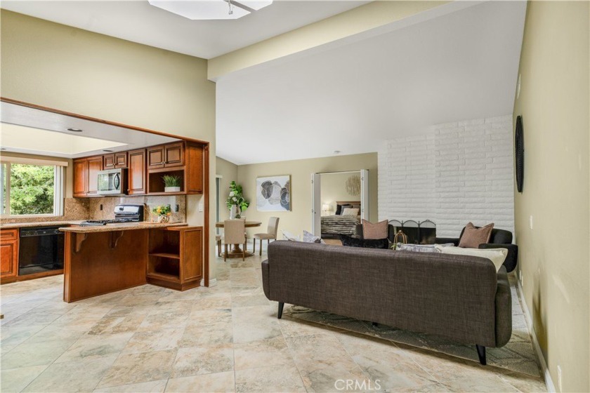 Welcome to 472 Plaza Estival, San Clemente -- where location and - Beach Home for sale in San Clemente, California on Beachhouse.com