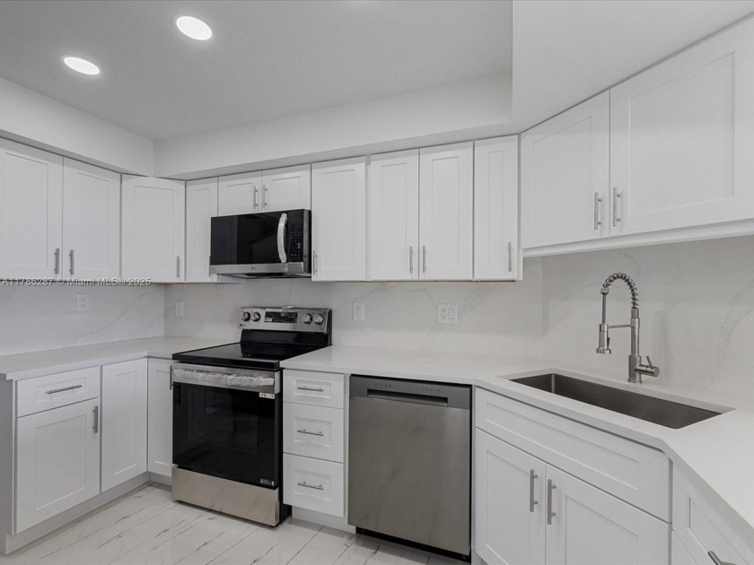 THIS IS A MUST SEE CONDO! Stunningly remodeled condo located in - Beach Condo for sale in West Palm Beach, Florida on Beachhouse.com