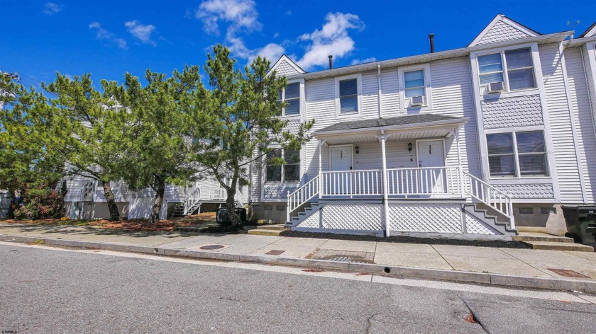 approved Townhome in Victoria Court - Vacant & Newly renovated! - Beach Townhome/Townhouse for sale in Atlantic City, New Jersey on Beachhouse.com