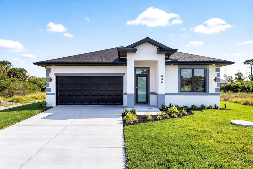 One or more photo(s) has been virtually staged. Welcome to this - Beach Home for sale in Rotonda West, Florida on Beachhouse.com