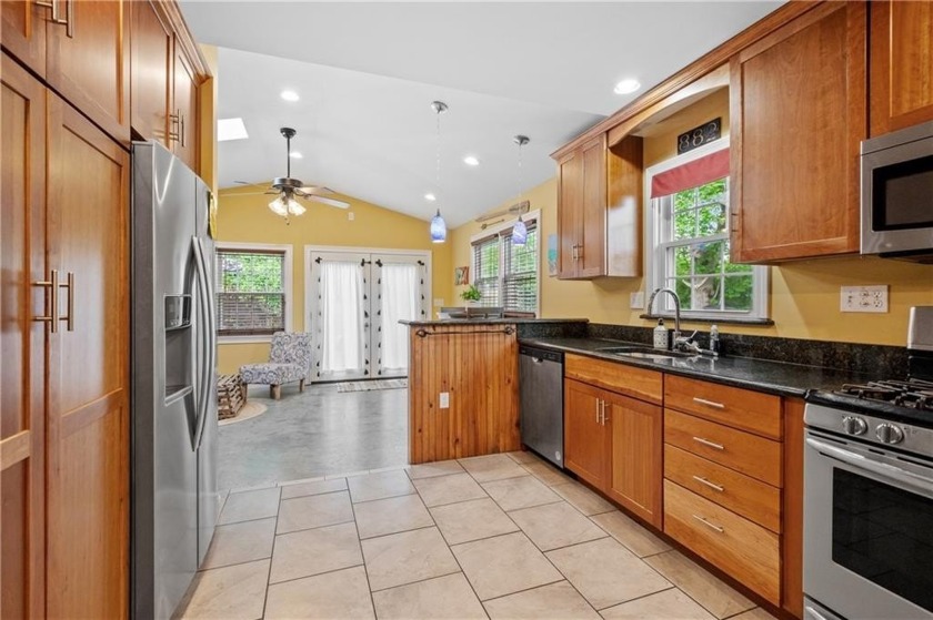Better than new! Dual Single-Family Homes on One Lot! Wow! - Beach Home for sale in Narragansett, Rhode Island on Beachhouse.com