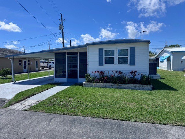 Charming Fully Furnished 2-Bedroom in Palm Grove - Steps from - Beach Home for sale in Ellenton, Florida on Beachhouse.com
