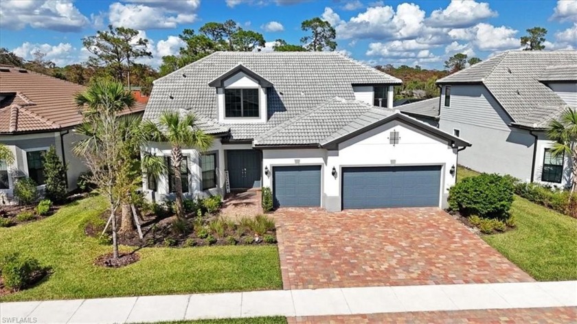 Welcome to the luxurious and Spacious Stonewater Model in the - Beach Home for sale in Naples, Florida on Beachhouse.com