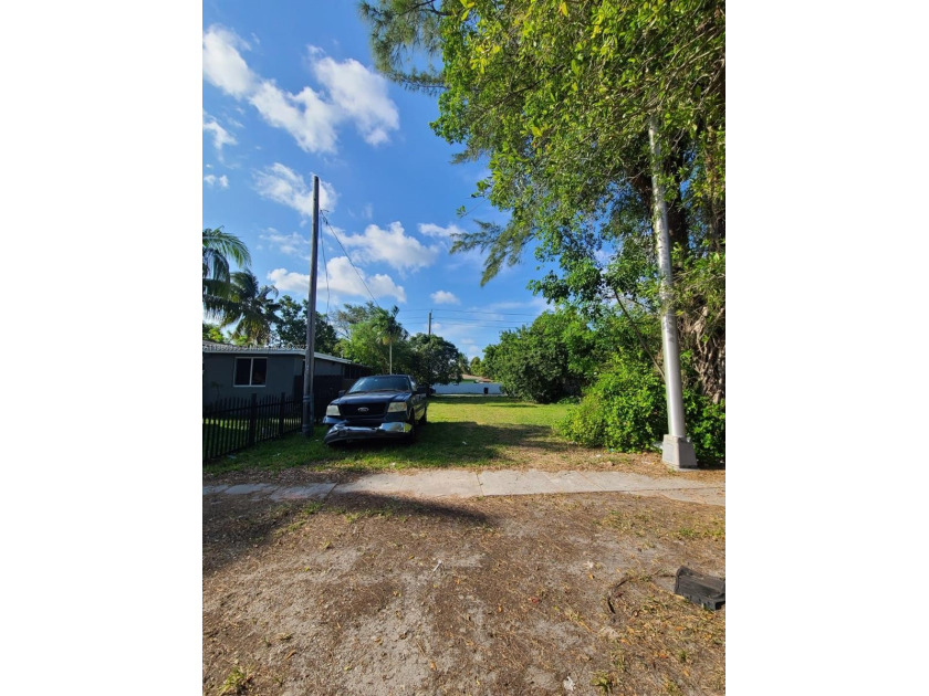Fantastic opportunity to own an empty lot in the desirable - Beach Lot for sale in North Miami Beach, Florida on Beachhouse.com