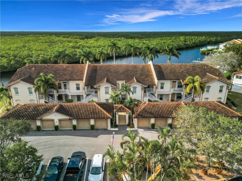 Charming TURN KEY Waterfront Condo with Dock and Single Car - Beach Condo for sale in Naples, Florida on Beachhouse.com