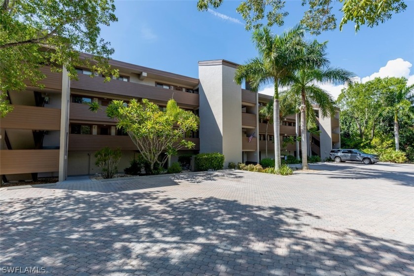 Enjoy spectacular direct views of the Gulf from this top floor - Beach Condo for sale in Sanibel, Florida on Beachhouse.com