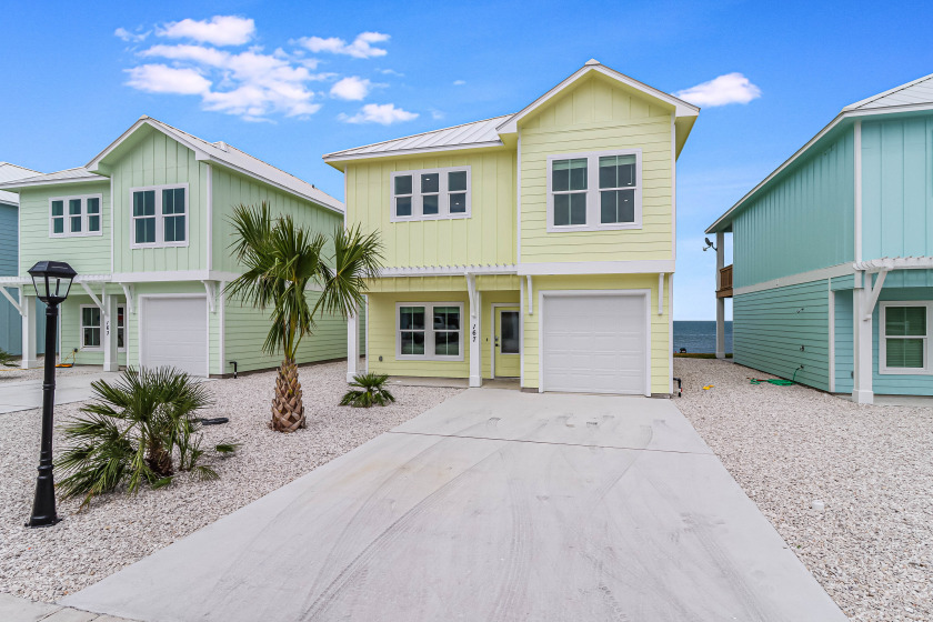 Waterfront,Community Pool,Personal Hottub,Walk to Bars - Beach Vacation Rentals in Rockport, Texas on Beachhouse.com