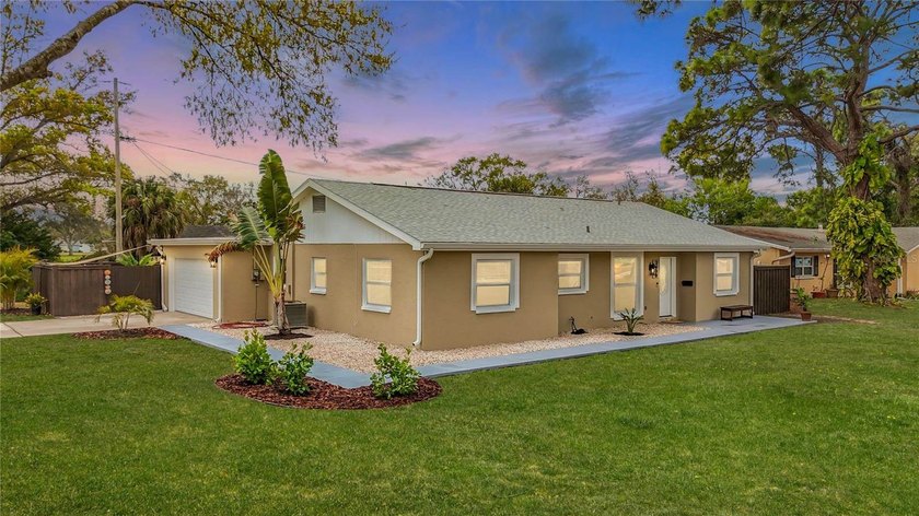 Under contract-accepting backup offers. Welcome to the ease and - Beach Home for sale in St. Petersburg, Florida on Beachhouse.com