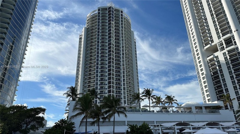 29th floor direct ocean front unit in the prestigious Trump - Beach Condo for sale in Sunny Isles Beach, Florida on Beachhouse.com