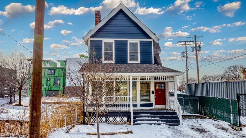 Exceptional Ohio City home with dramatic ceiling height in the - Beach Home for sale in Cleveland, Ohio on Beachhouse.com