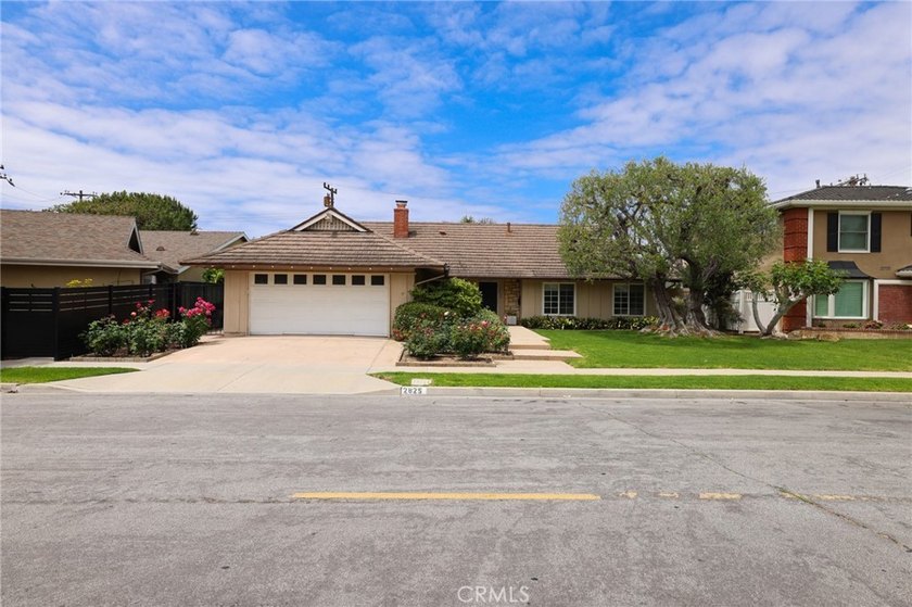 Welcome to this rare opportunity in the highly sought-after Mesa - Beach Home for sale in Costa Mesa, California on Beachhouse.com